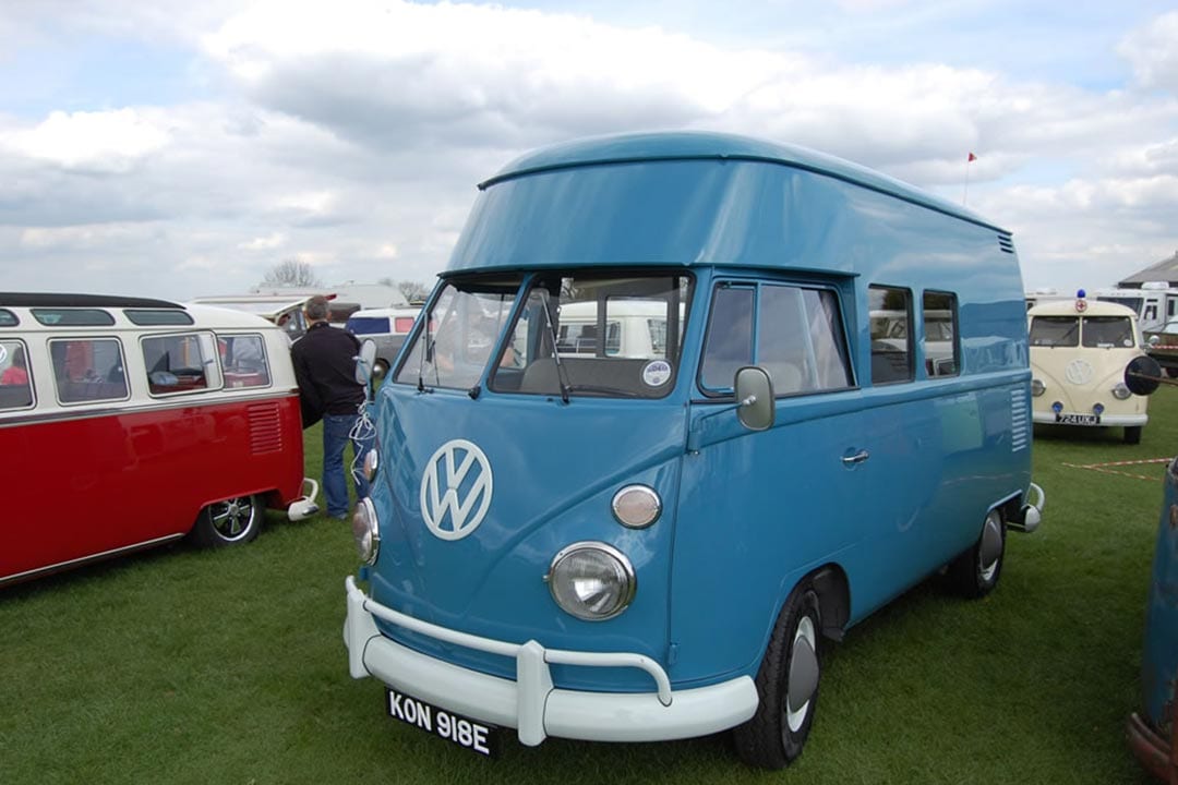 Rusty Lees trading at busfest 2014